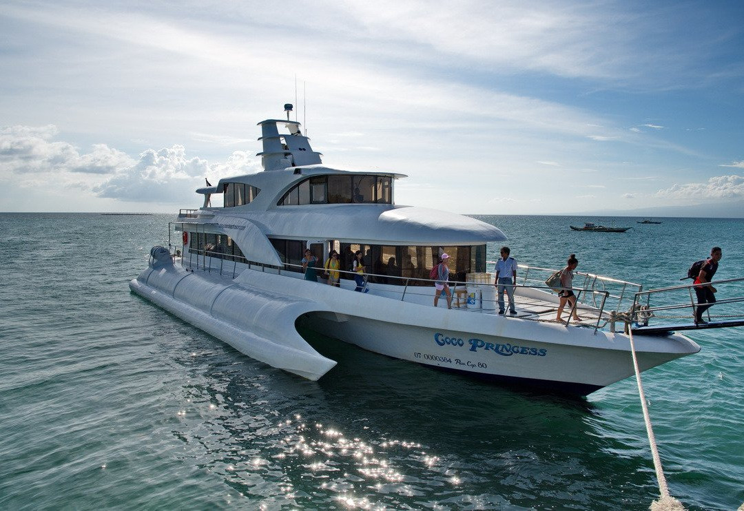 杜马盖地可可格兰德酒店主图