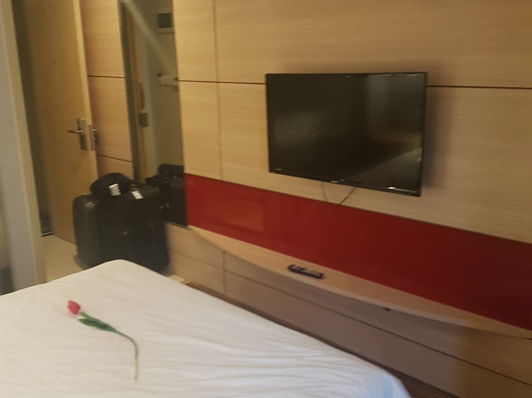 彩云大酒店主图