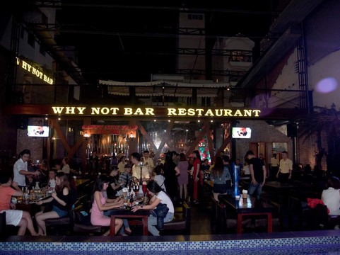 why not酒吧-芽庄必去景点