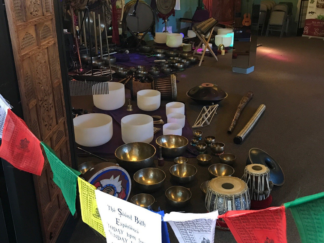 Dancing Cranes Imports-盐湖城必去景点