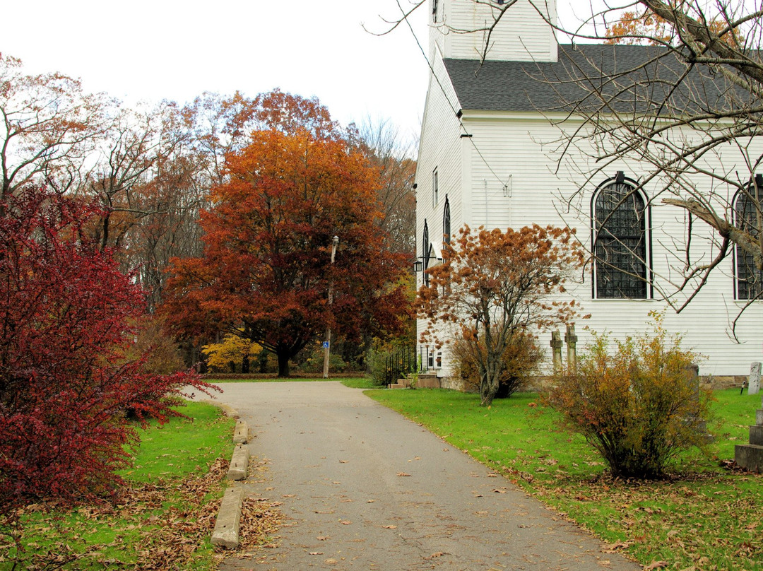 St. John's Anglican Church and Cemetery景点图片