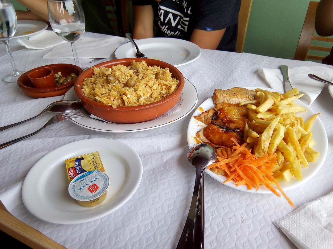 Valencia del Mombuey餐馆和美食-O Miradouro