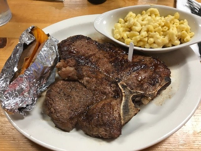 Longhorn Tavern Steak House