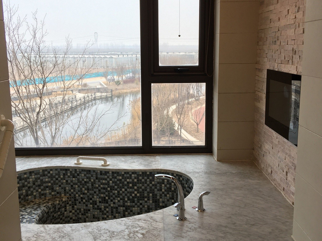 建国温泉酒店 主图