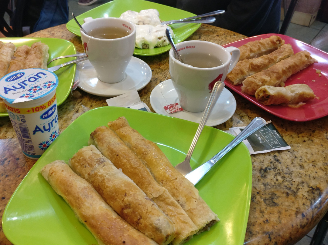 Vrapcici餐馆和美食-Buregdzinica Fast Food Musala