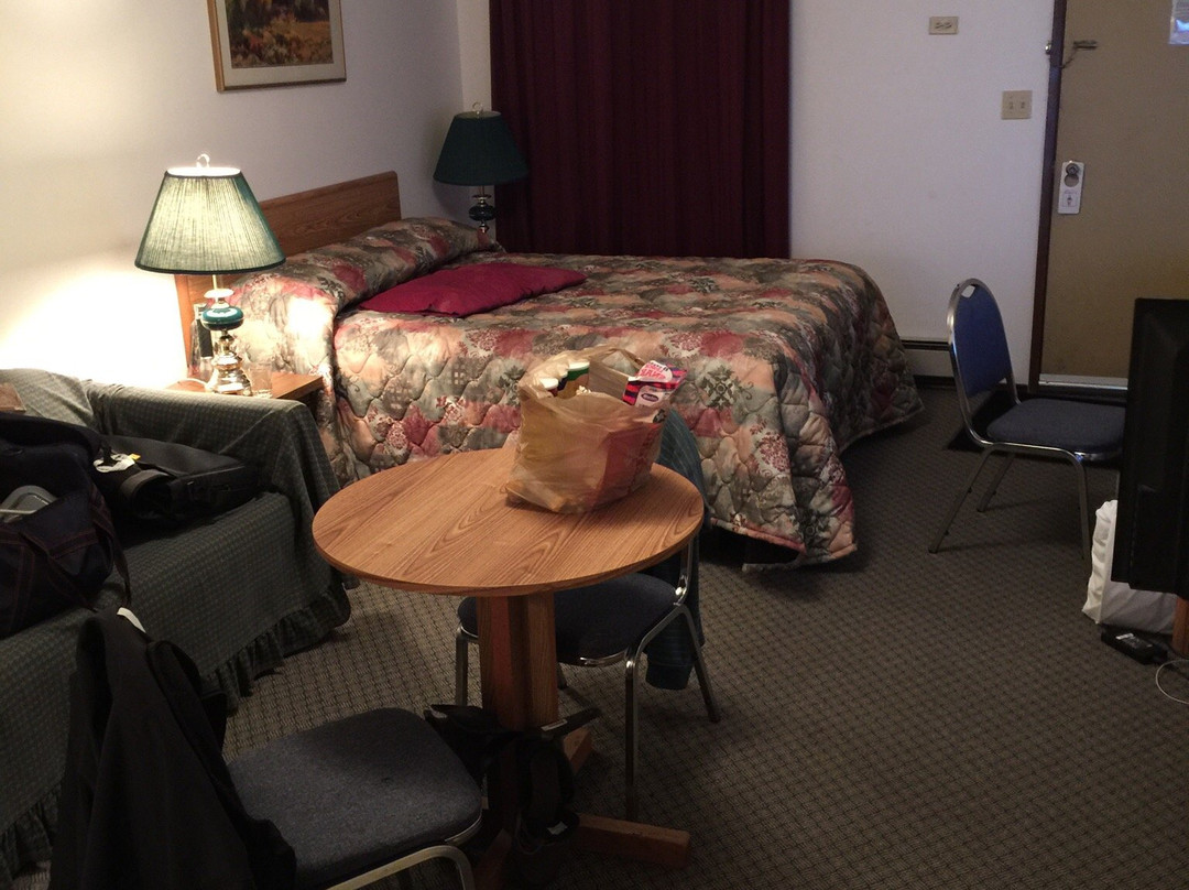 East Kootenay Motel主图