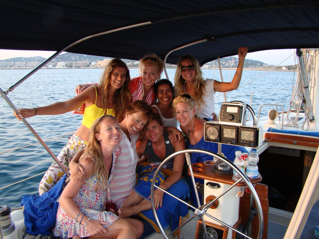 Bluemarine Charter-伊维萨必去景点