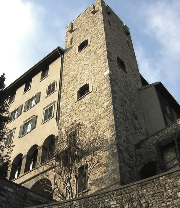 Seminario Vescovile Beato "Giovanni XXIII"-贝加莫必去景点