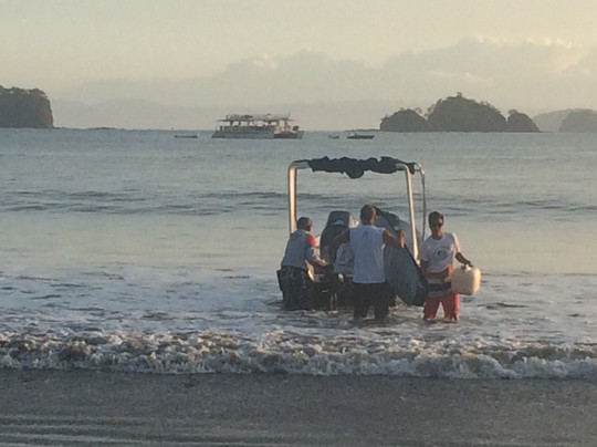 La Bruja Surf Trips-Playas del Coco必去景点