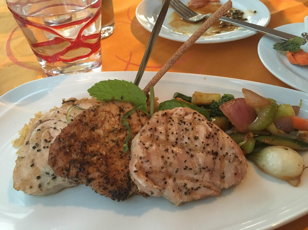 El Tule餐馆和美食-Peninsula By Night