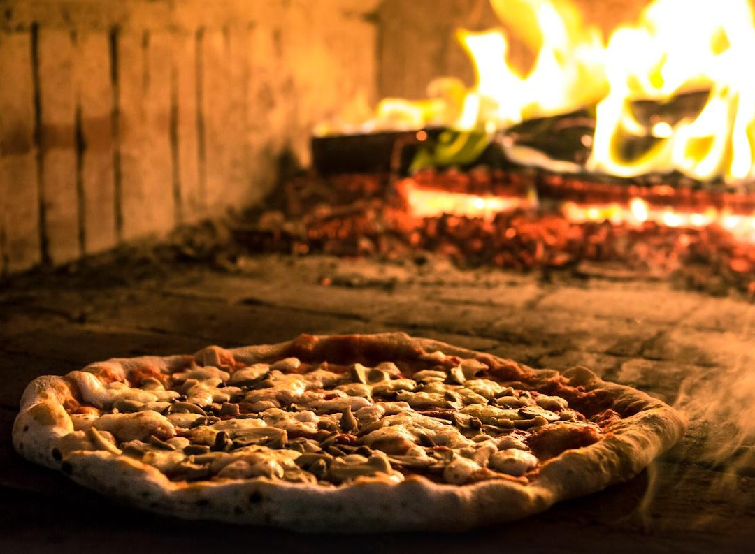 拉斯皮纳斯市餐馆和美食-Altrove BF Homes