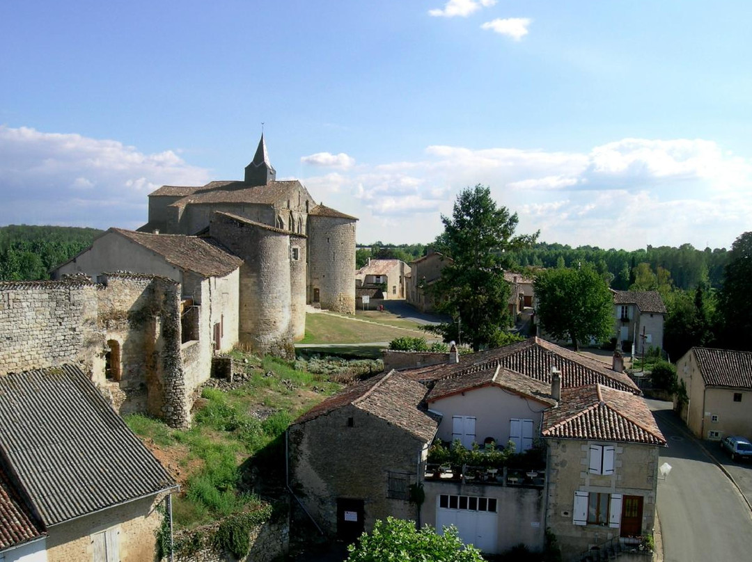 Ruines du Chateau Medieval景点图片