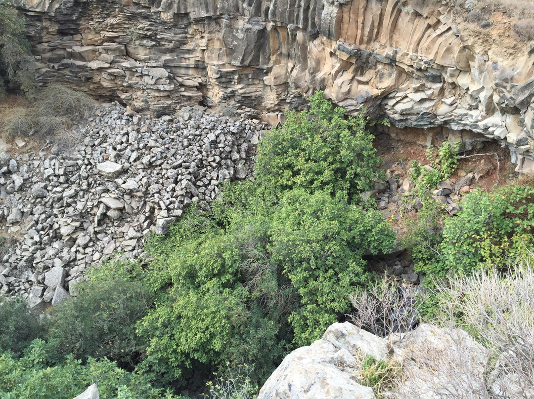 Katzrin旅游景点-Ayit Water fall