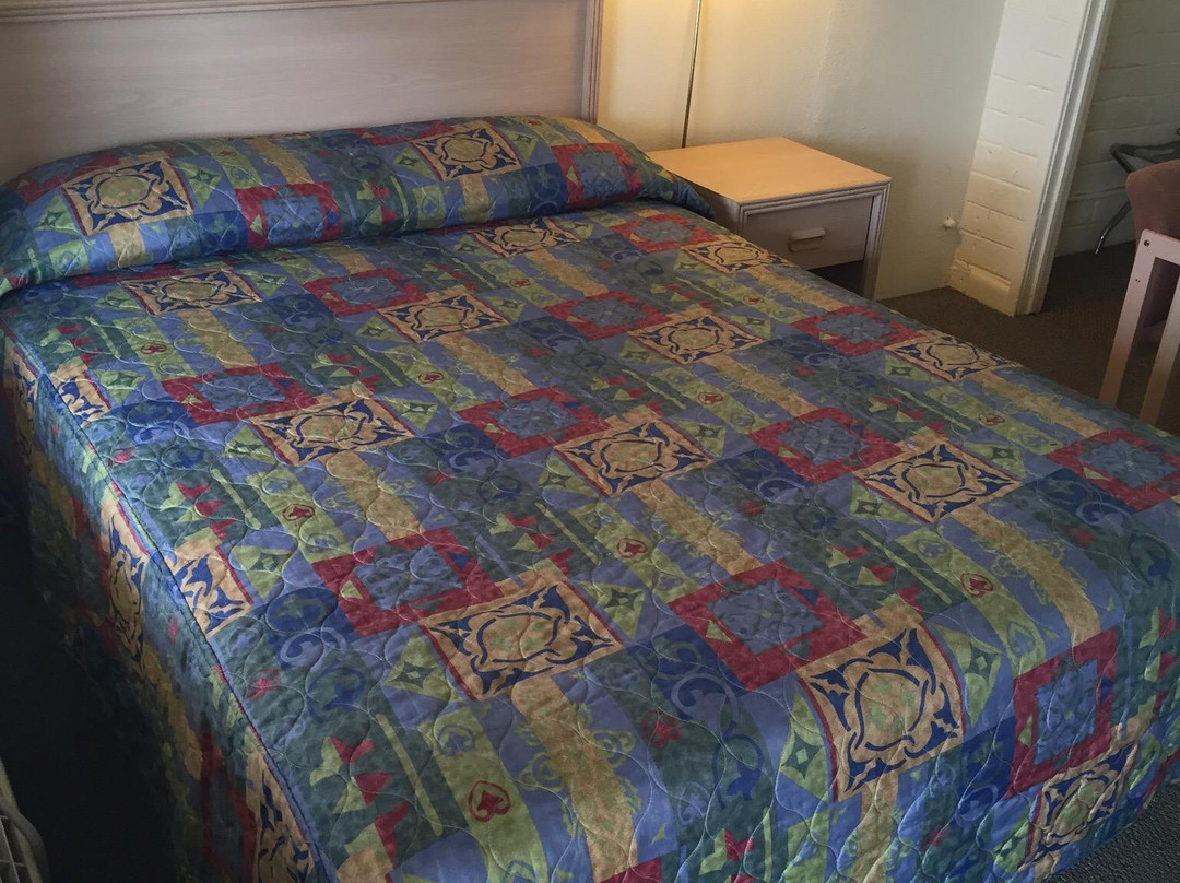 Budget Inn