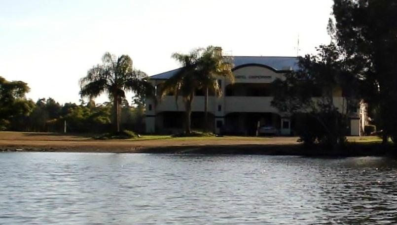 Coopernook Hotel主图