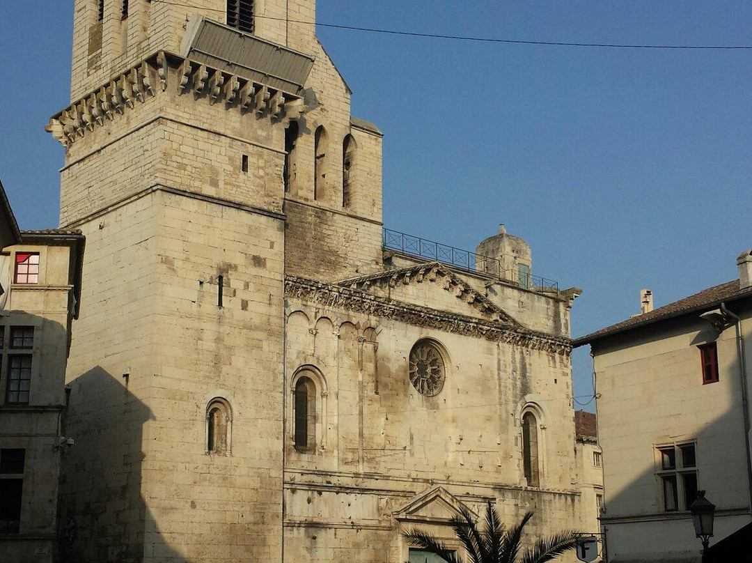 Cathedrale Notre-Dame-Et-Saint-Castor de Nimes-尼姆必去景点