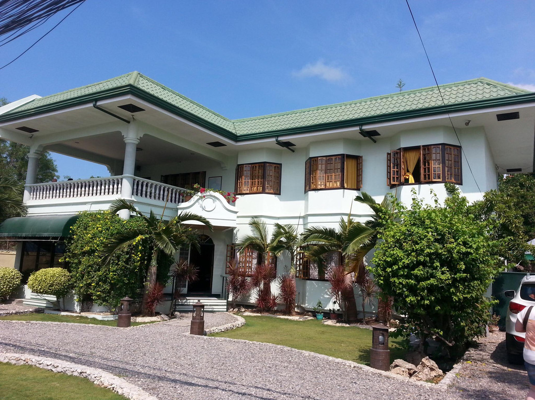 马卡蒂王城酒店主图