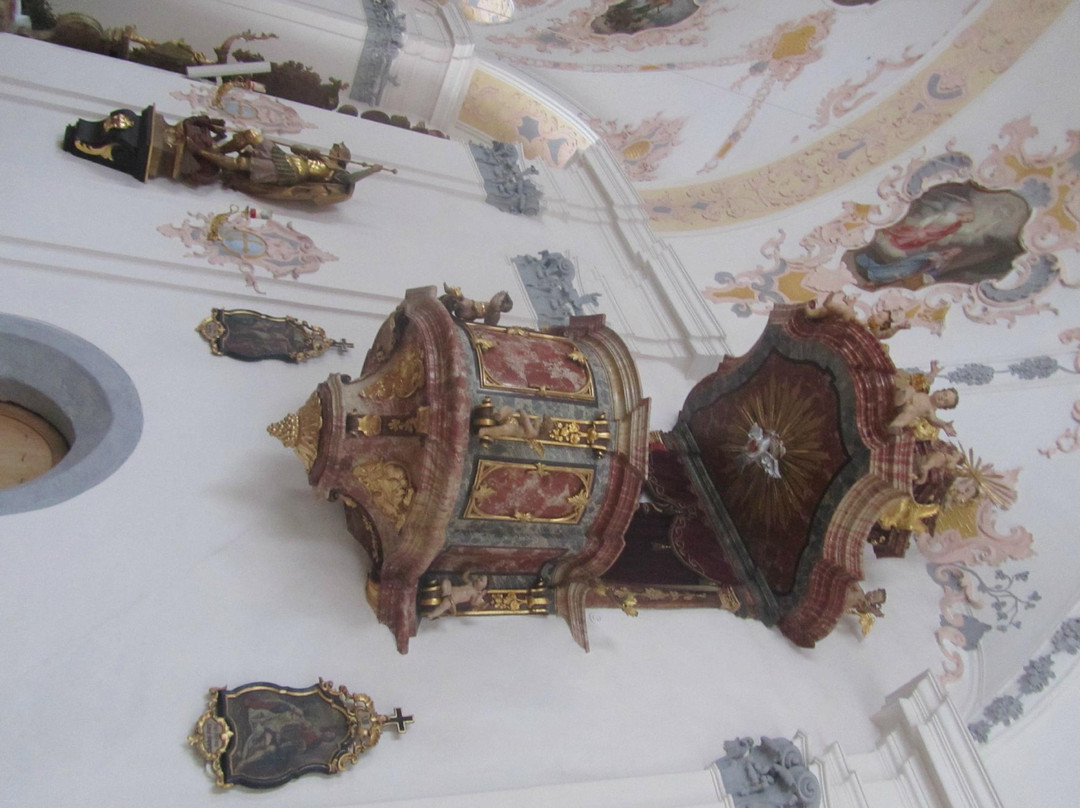 Kath. Pfarrkirche hl. Georg und Nikolaus景点图片