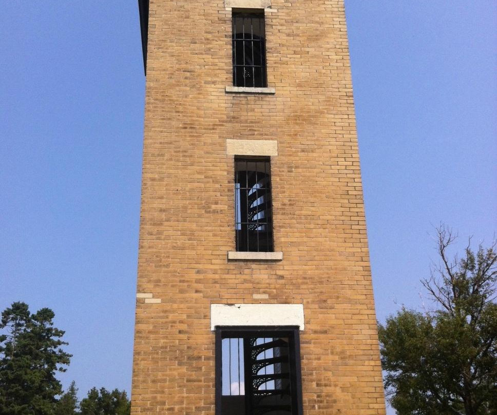 Peninsula Point Lighthouse景点图片