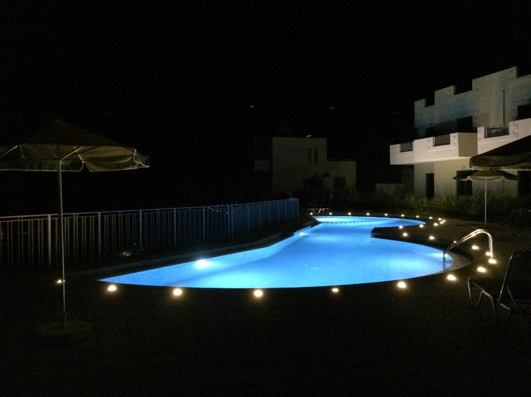 Aptera Paradise