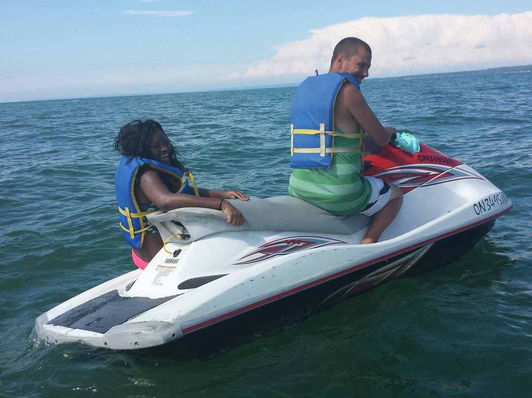 Ride On Rentals-蓝山必去景点