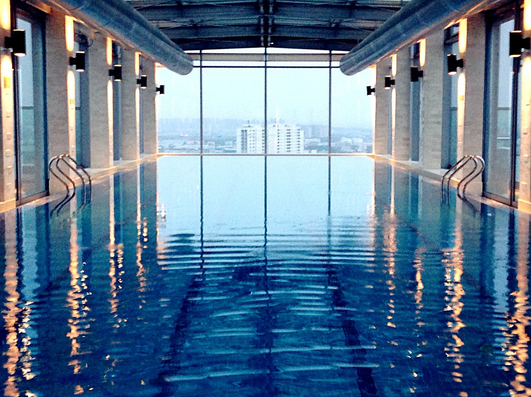 上海浦东康桥绿地假日酒店主图