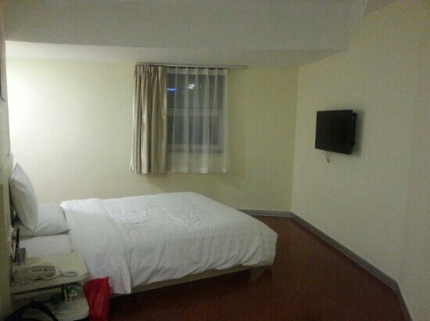 风尚天骄酒店(成都宽窄巷子骡马市地铁站店)主图