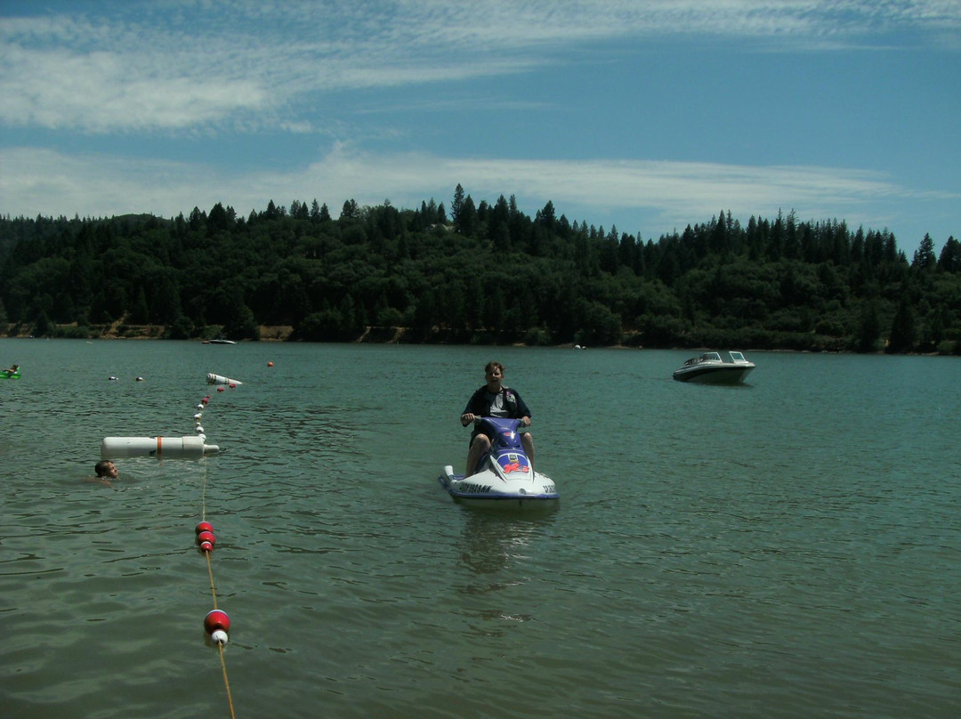 Rollins Lake-Colfax必去景点