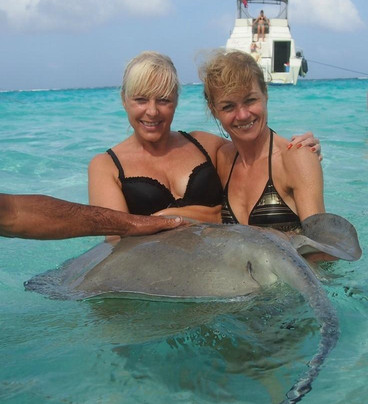 Acquarius Sea Tours-七哩滩必去景点