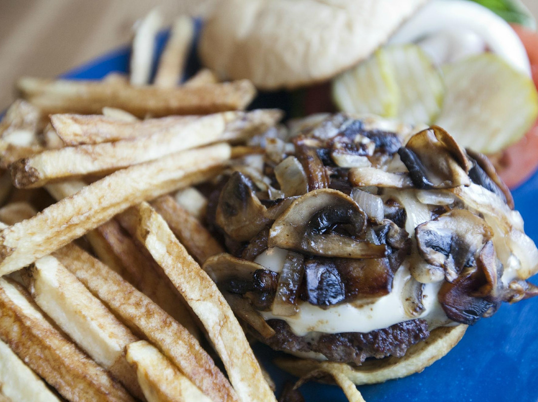 科罗拉多斯普林斯餐馆和美食-Mountain Shadows Restaurant