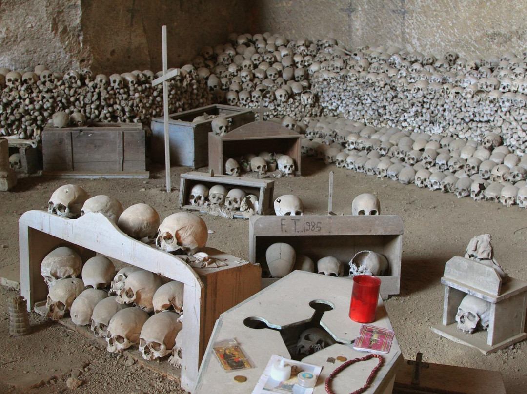 Cimitero delle Fontanelle-那不勒斯必去景点