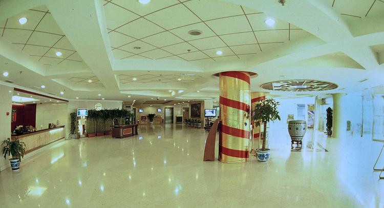 金泰绿洲大酒店主图