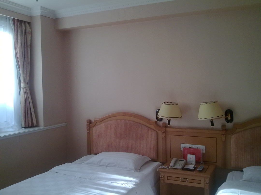 大连春天酒店主图