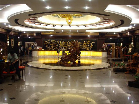 上善花园酒店（武汉体育学院地铁站店）主图