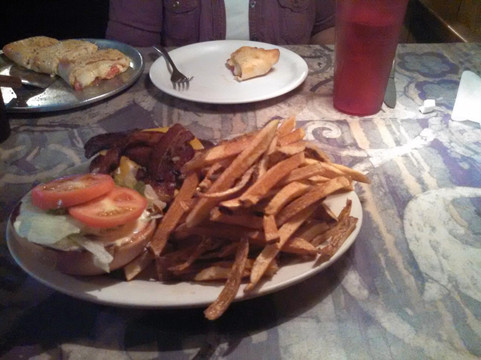 Attica餐馆和美食-Fathead's Restaurant