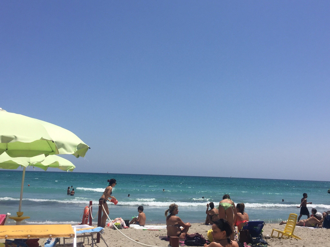 Beach Services Sa Sesta Poetto CA-卡利亚里省必去景点