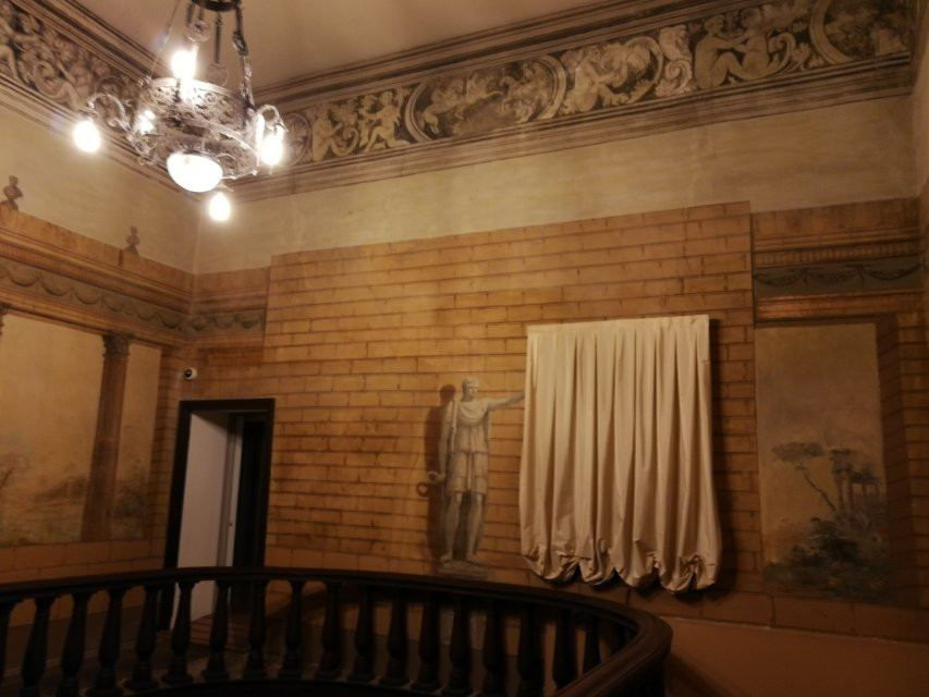 Palazzo Sarcinelli-科内利亚诺必去景点