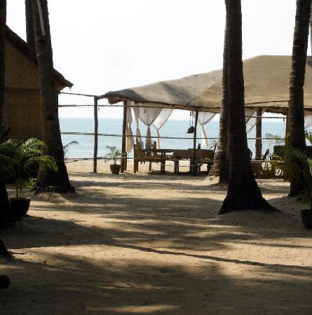 阿贡达海滩-雅高达必去景点