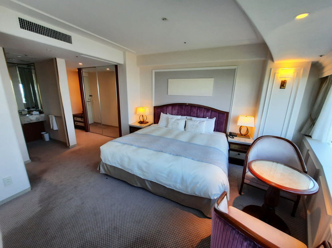 新格兰酒店主图