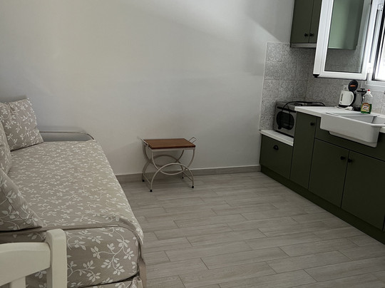 Barefoot Contessa主图