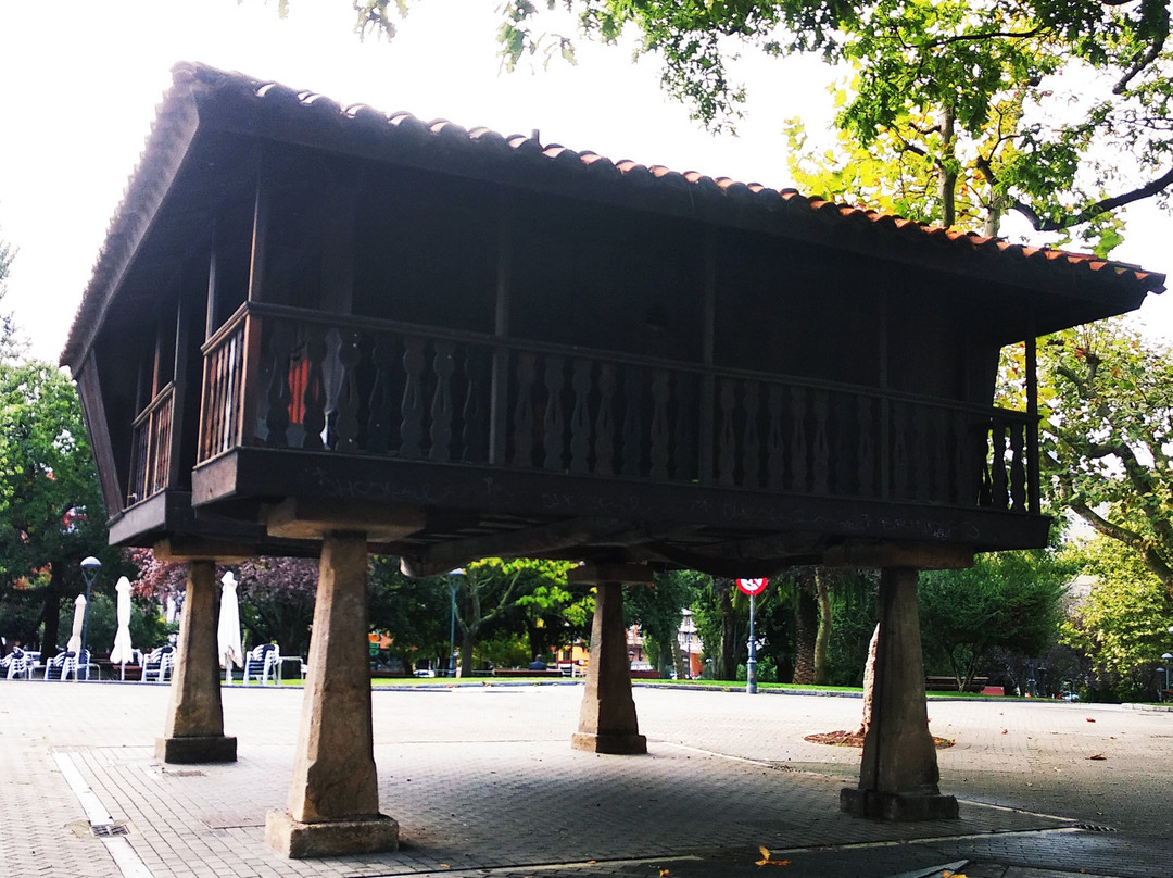 Horreo Carbayedo-阿维莱斯必去景点