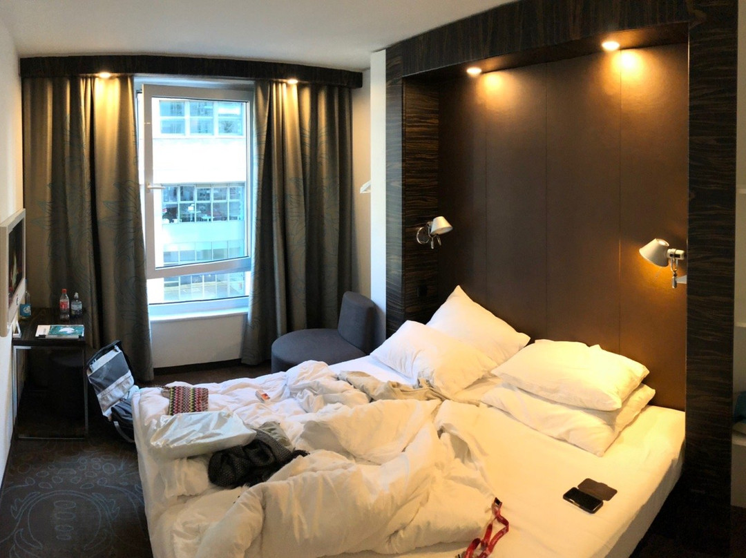 柏林亚历山大广场1号汽车酒店主图