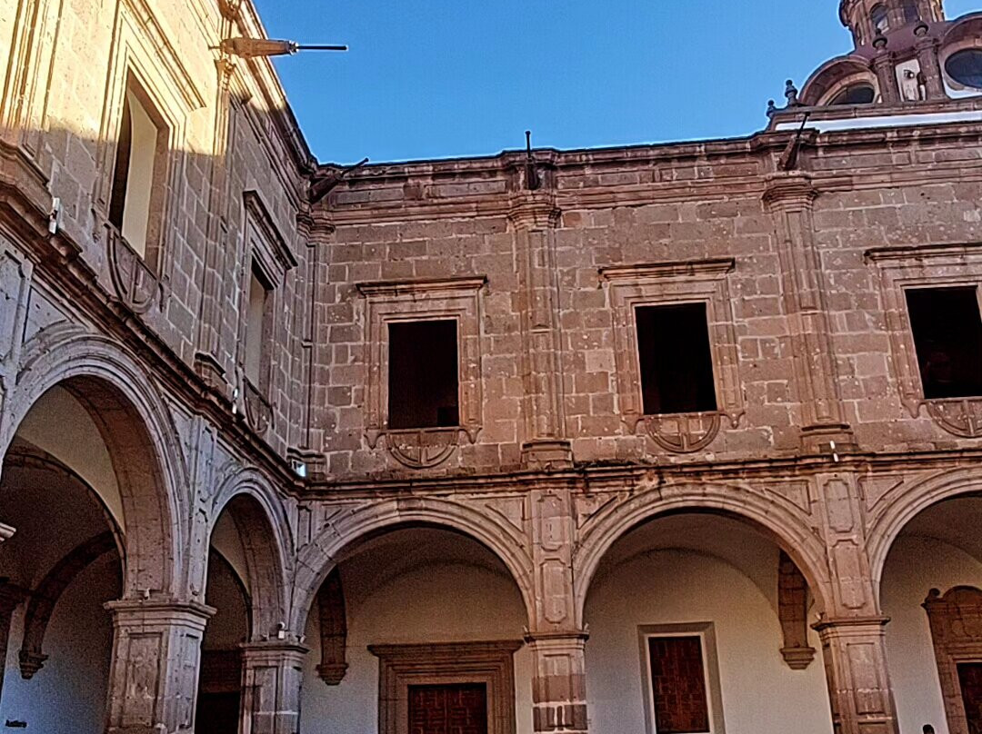 Palacio Clavijero y Biblioteca Universitaria-米却肯必去景点