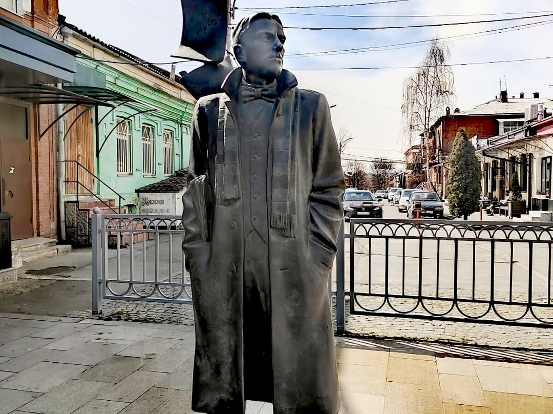Monument to Mikhail Bulgakov景点图片