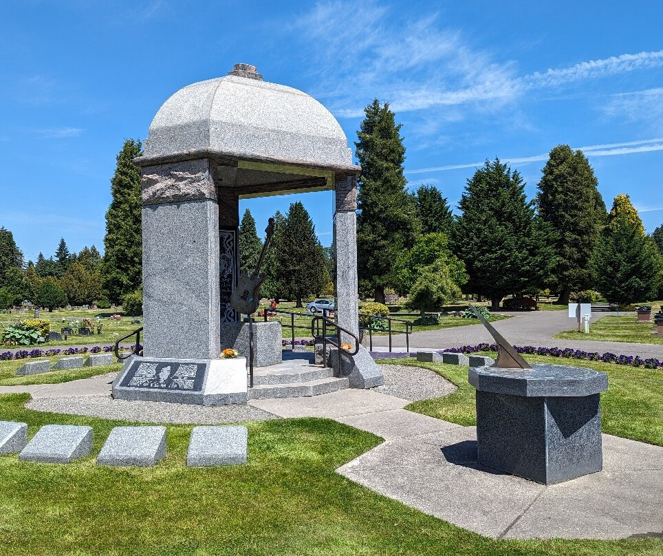 Jimi Hendrix Memorial-伦顿必去景点