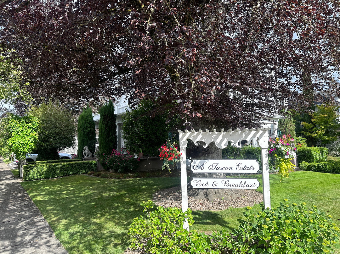 A' Tuscan Estate Bed & Breakfast主图