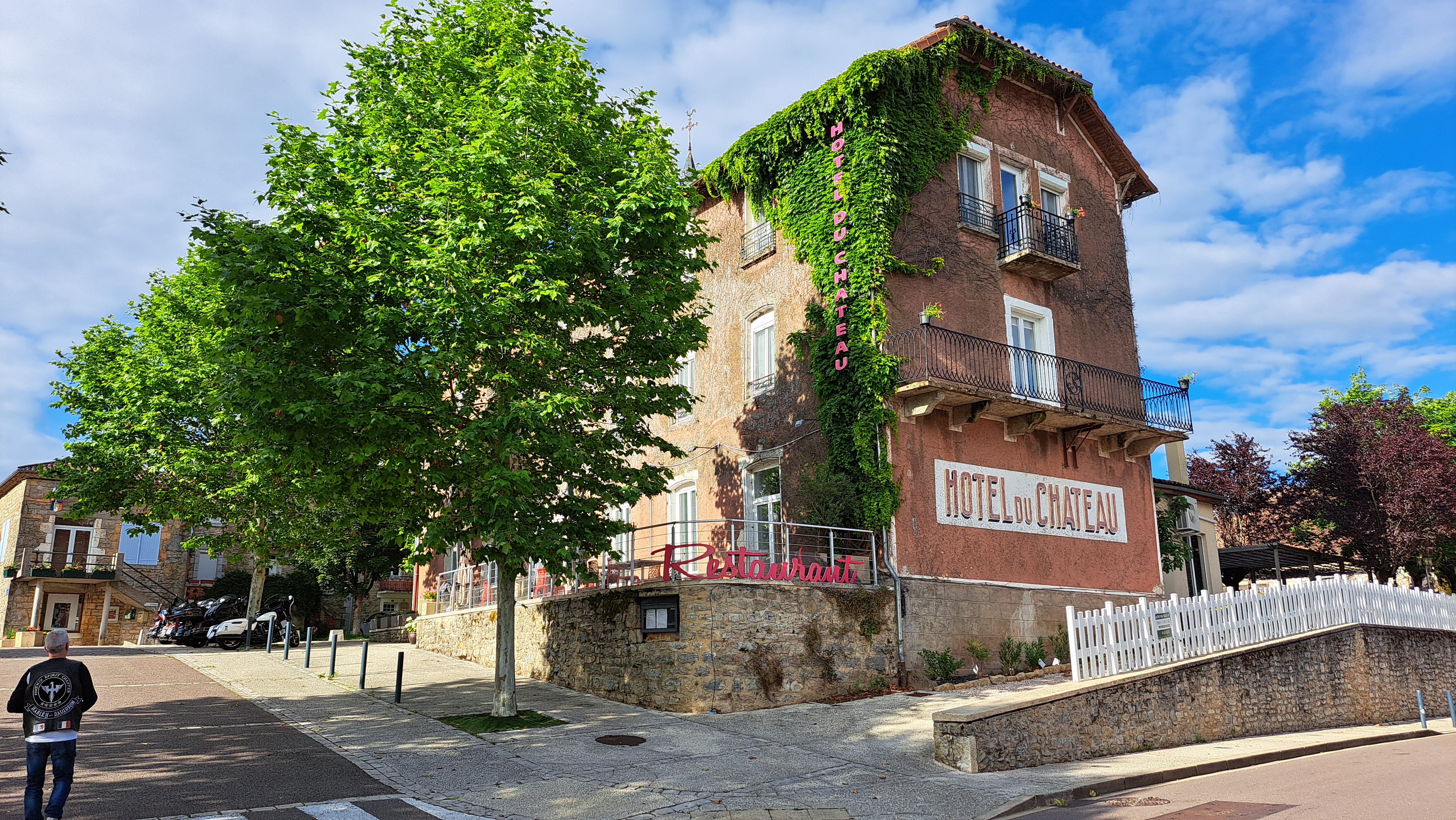 Hotel Du Chateau-官方