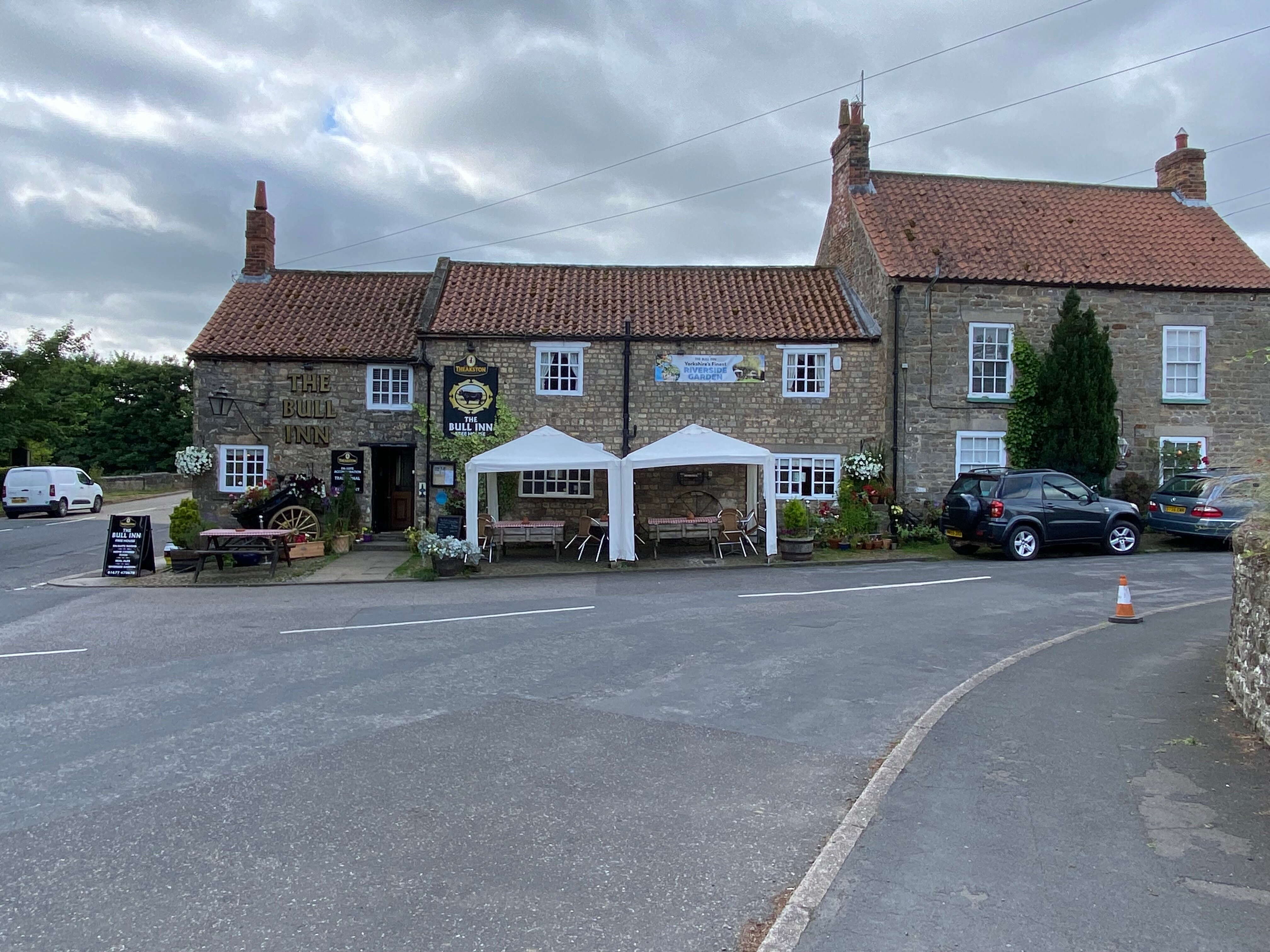 The Bull Inn-官方