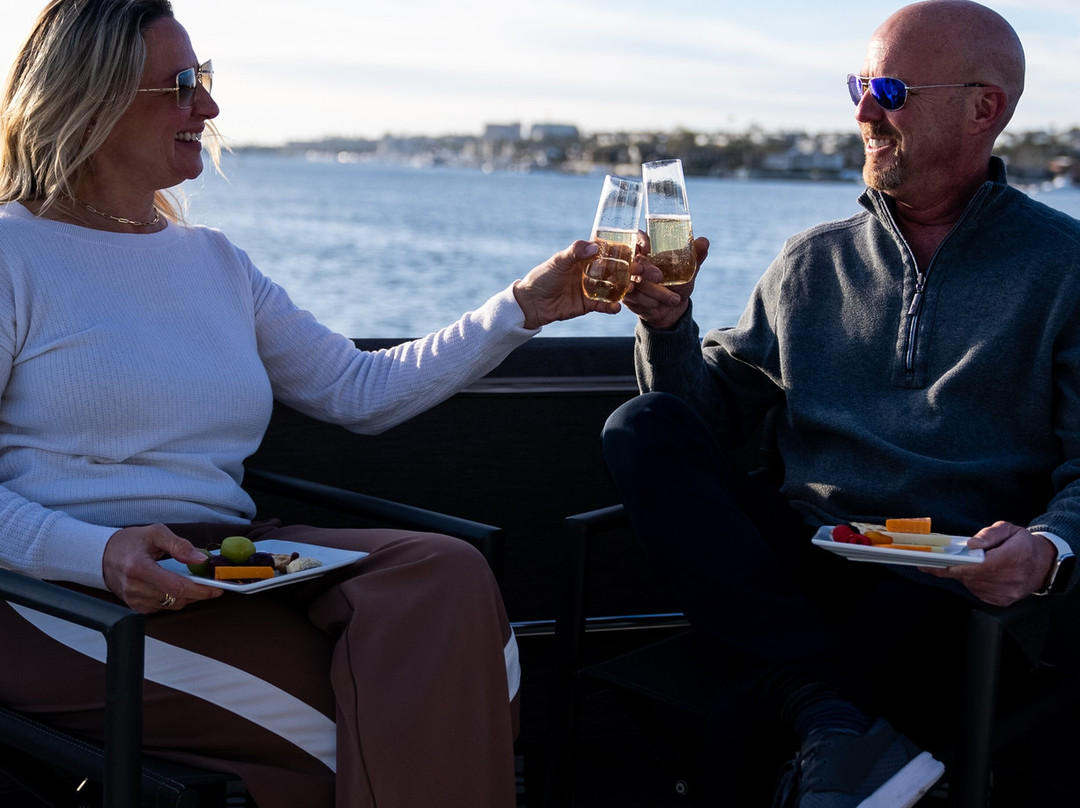 Newport Beach Sailing Charters-纽波特海滩必去景点