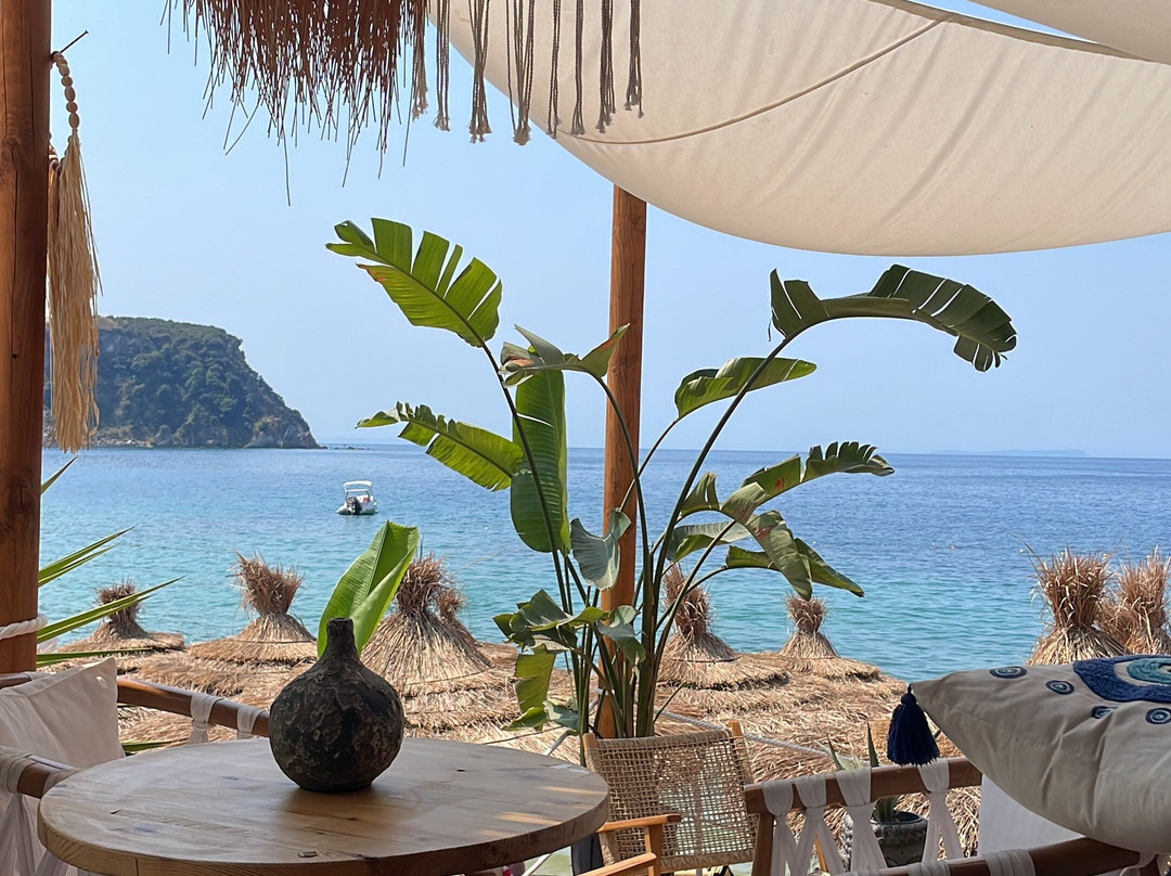 Namos Beach-Himare必去景点